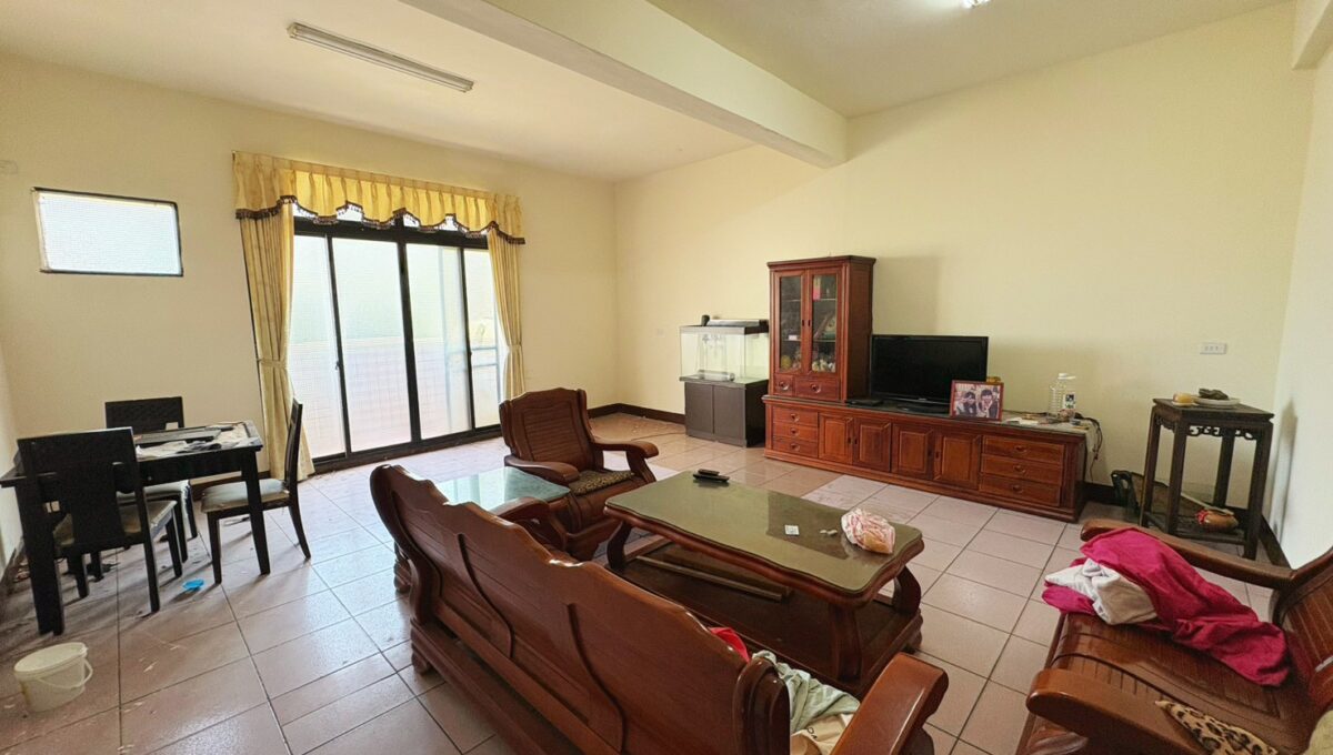 LINE_ALBUM_湖口後站大透天（明德街）_251117_14