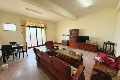 LINE_ALBUM_湖口後站大透天（明德街）_251117_14