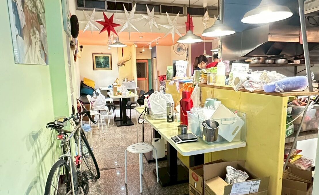 LINE_ALBUM_金雞母店面（A)_251117_3