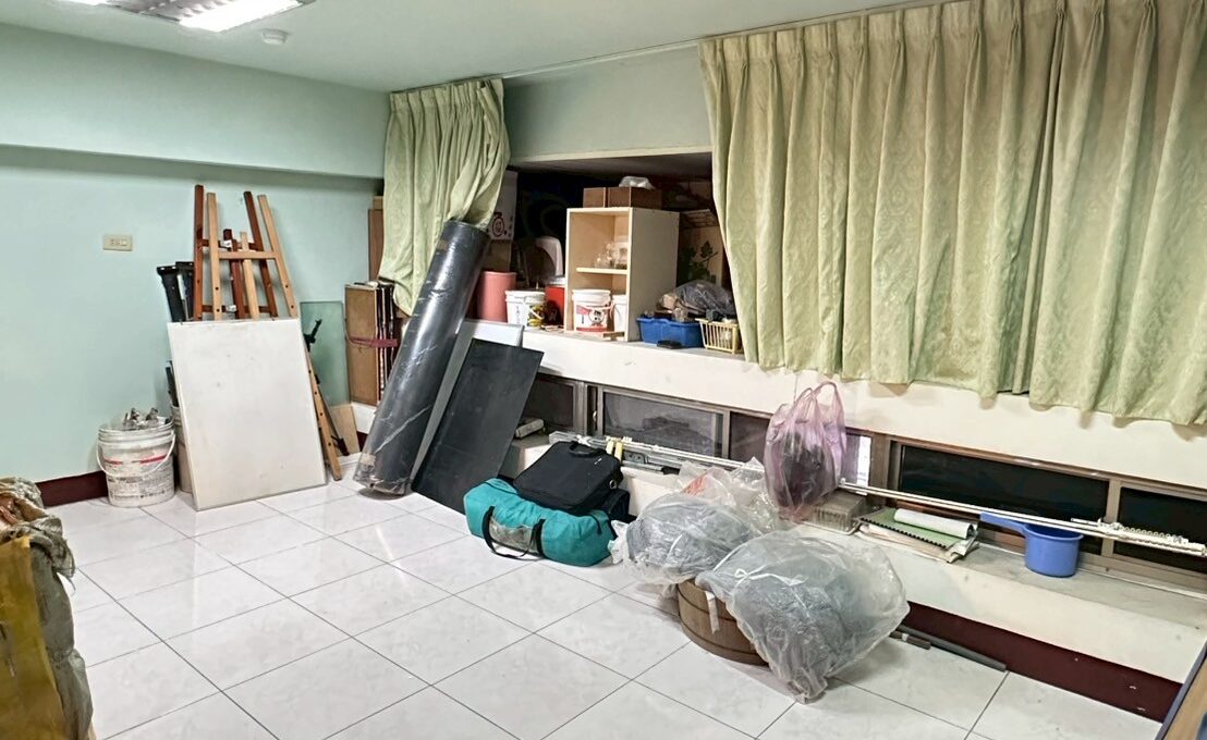 LINE_ALBUM_金雞母店面（B)_251117_10