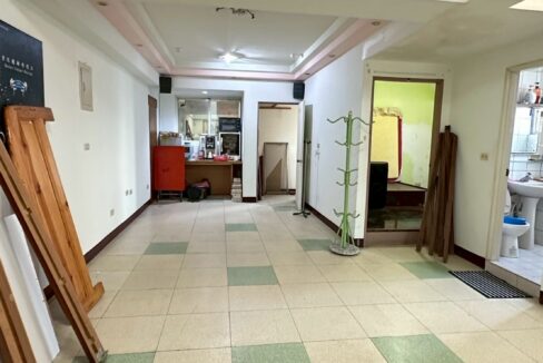 LINE_ALBUM_金雞母店面（B)_251117_6