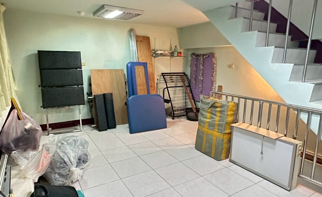 LINE_ALBUM_金雞母店面（B)_251117_8