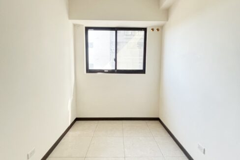 LINE_ALBUM_合新詠遇明亮2房車位大厦_251128_2