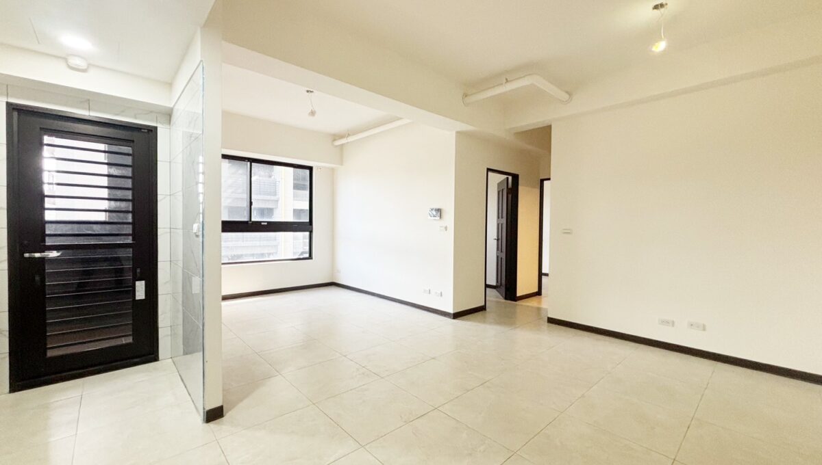 LINE_ALBUM_合新詠遇明亮2房車位大厦_251128_6