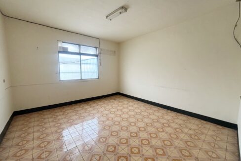 LINE_ALBUM_新豐省道12米路金店面_251201_3